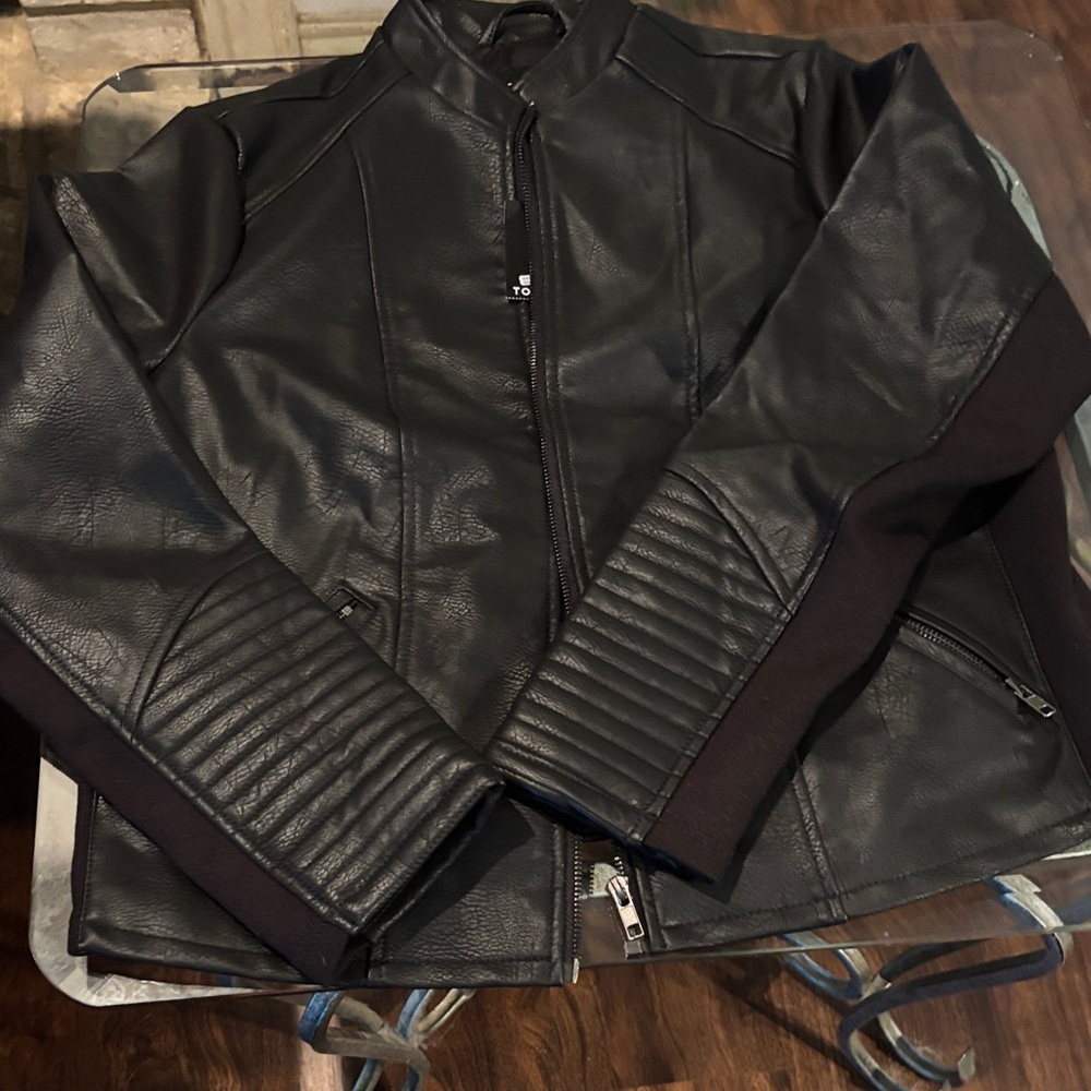 Torrid Black Faux Leather Jacket - Picture 2 of 4